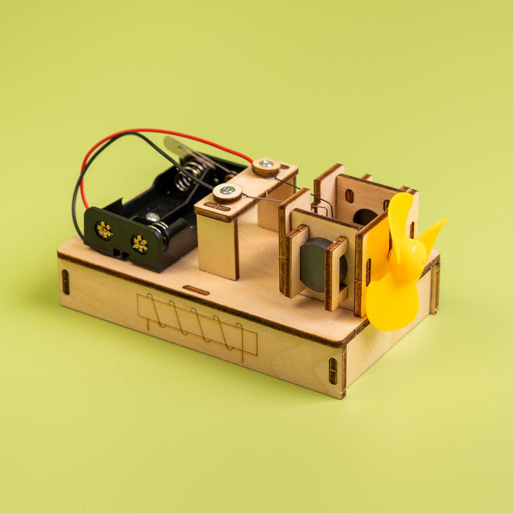 Kitsville ST036: Assembled electric motor model