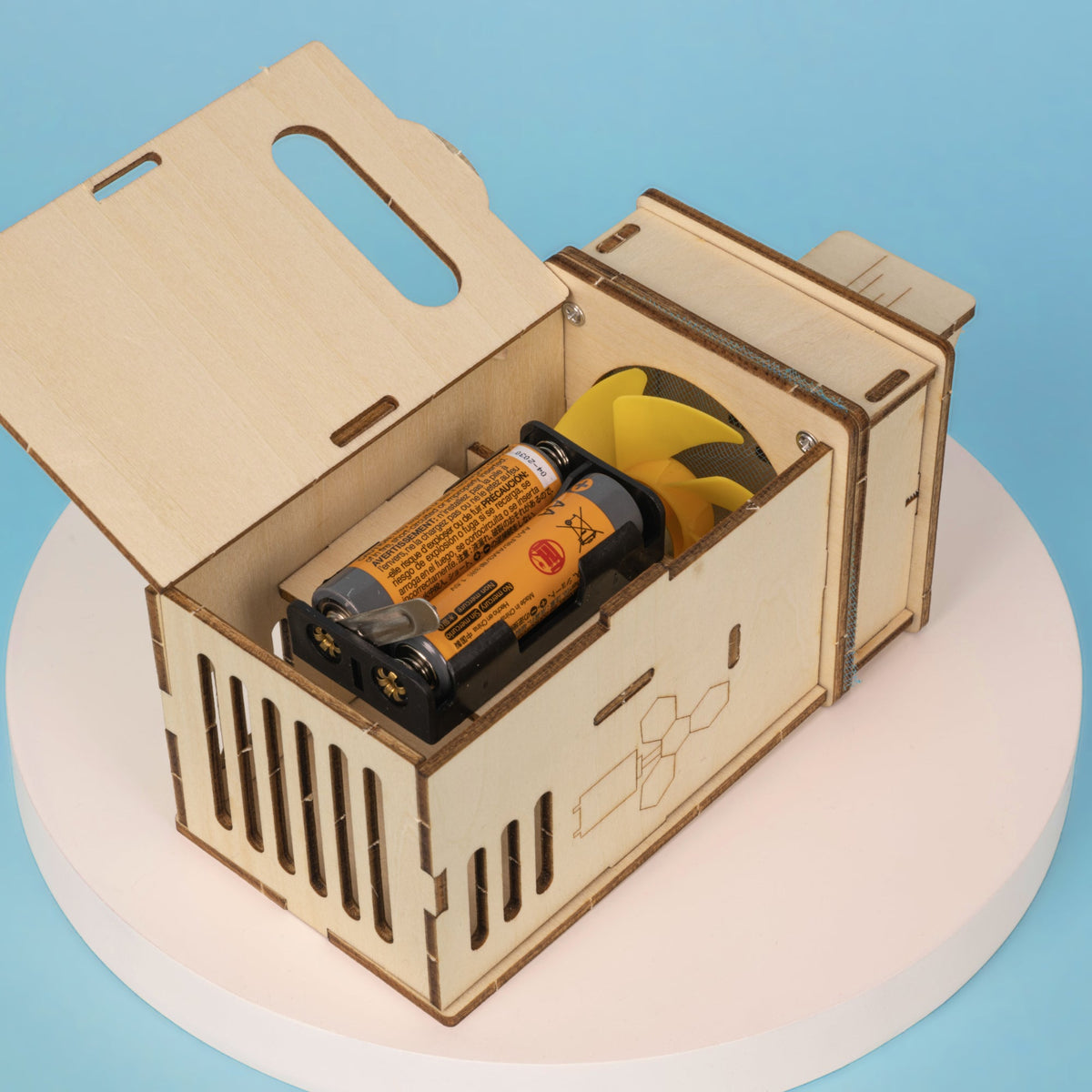Kitsville ST045: Vacuum interior with fan and battery holder