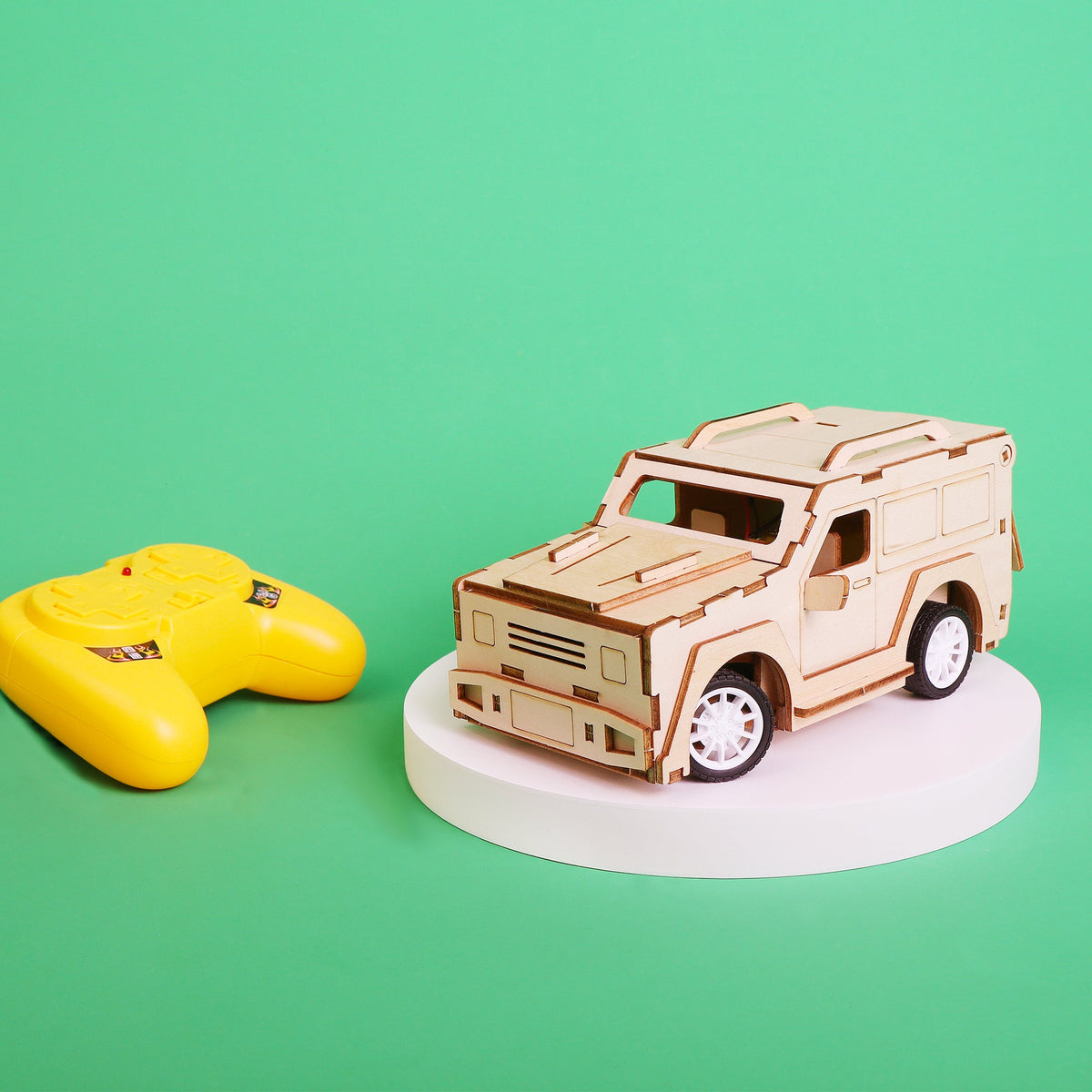 Kitsville 2.4 GHz RC SUV Building Kit — wooden SUV and remote