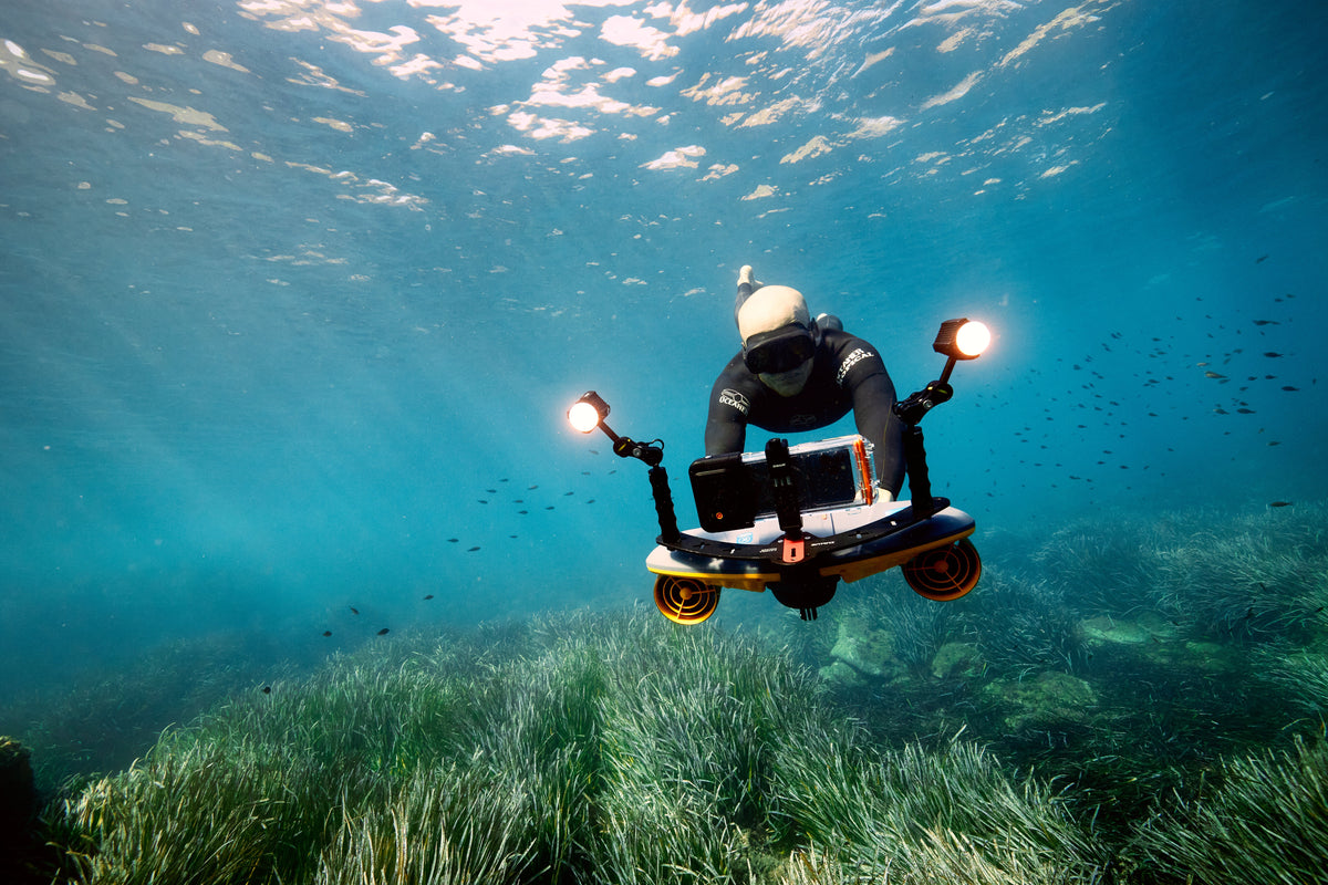Sublue Navbow+ Underwater Scooter