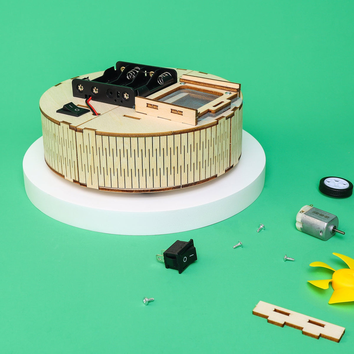 Kitsville Mini Robot Vacuum STEM Kit — motor and side view