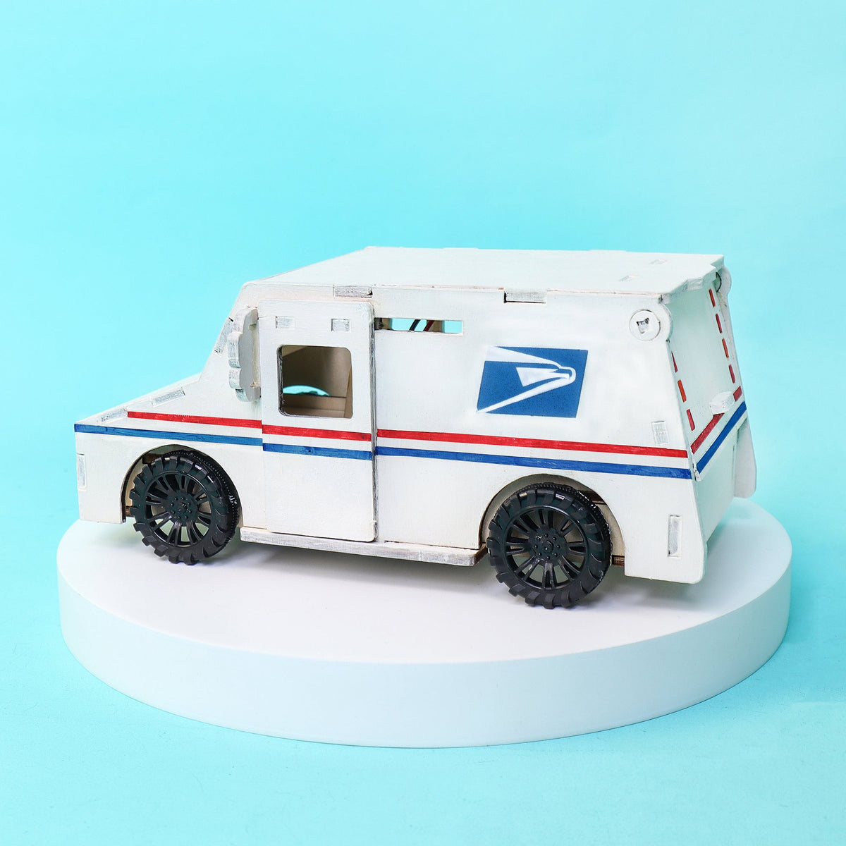 Kitsville Motorized Delivery Truck Building Kit — side view