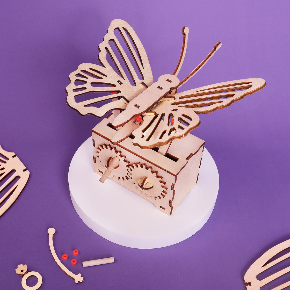 Kitsville ST024: Angled view of butterfly model and parts