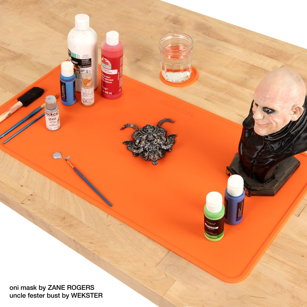 Mega SLAP MAT used for model-painting preparation