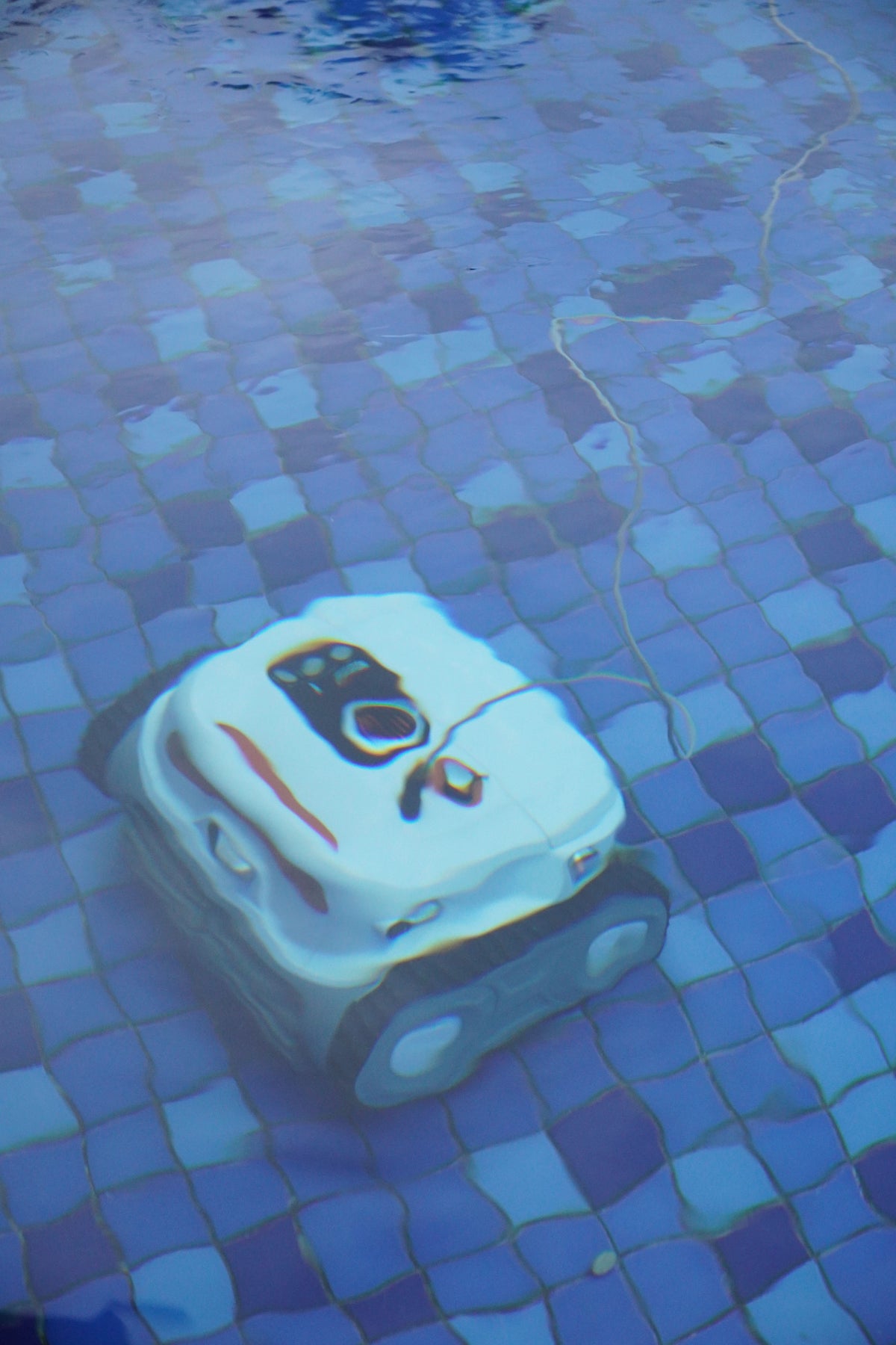 Sublue BN Pro robotic pool cleaner top view underwater