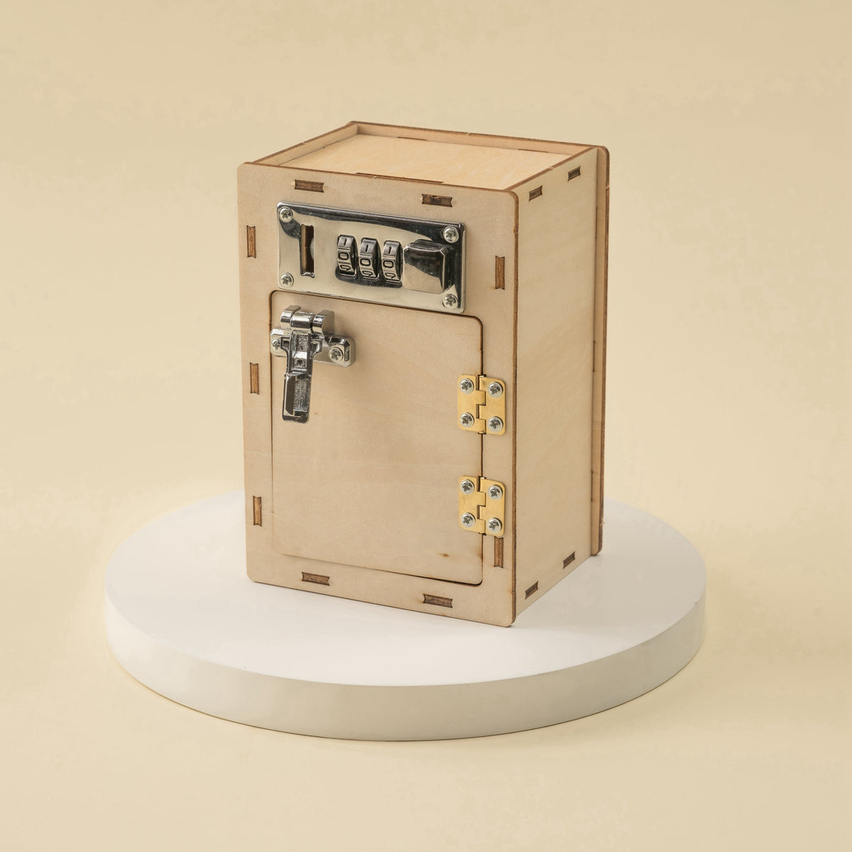Kitsville ST005: Assembled wooden combination lock box