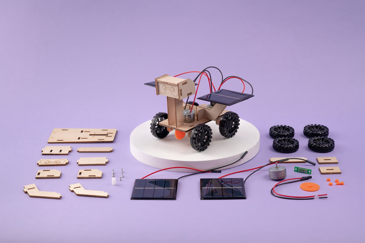 Kitsville ST040: Solar rover with full component layout