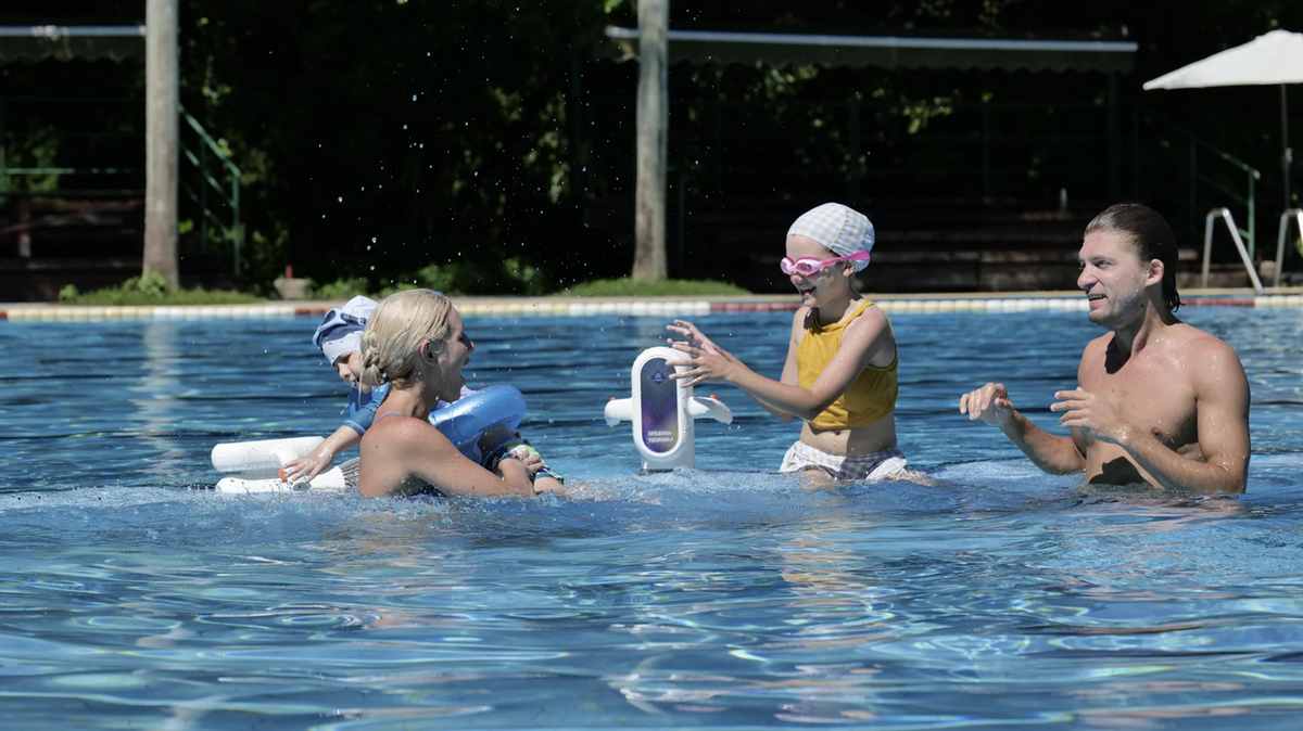 Sublue EZ Two-Speed Underwater Scooter