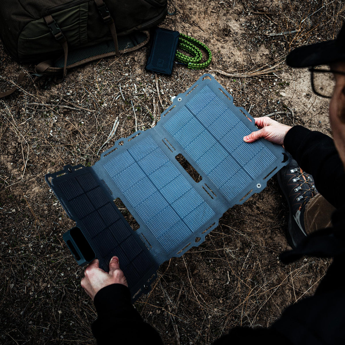 Dark Energy Spectre 18W Solar Panel