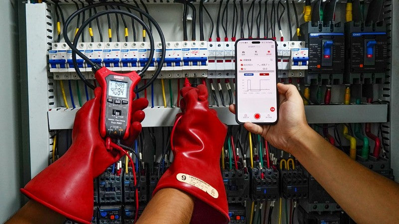 UNI-T UT281F flexible AC power clamp meter — manufacturer illustration 14
